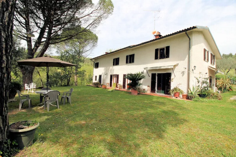 Rustico/Casale in vendita a Monsummano Terme - foto 1