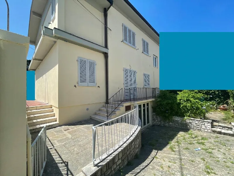 Casa Indipendente in vendita a Pescia - foto 1