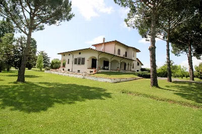 Villa in vendita a Pietrasanta - foto 2