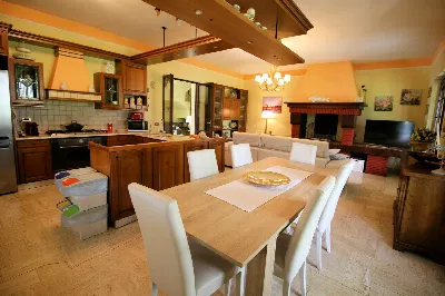 Villa in vendita a Pietrasanta - foto 8
