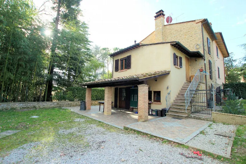 Rustico/Casale in vendita a Volterra - foto 1