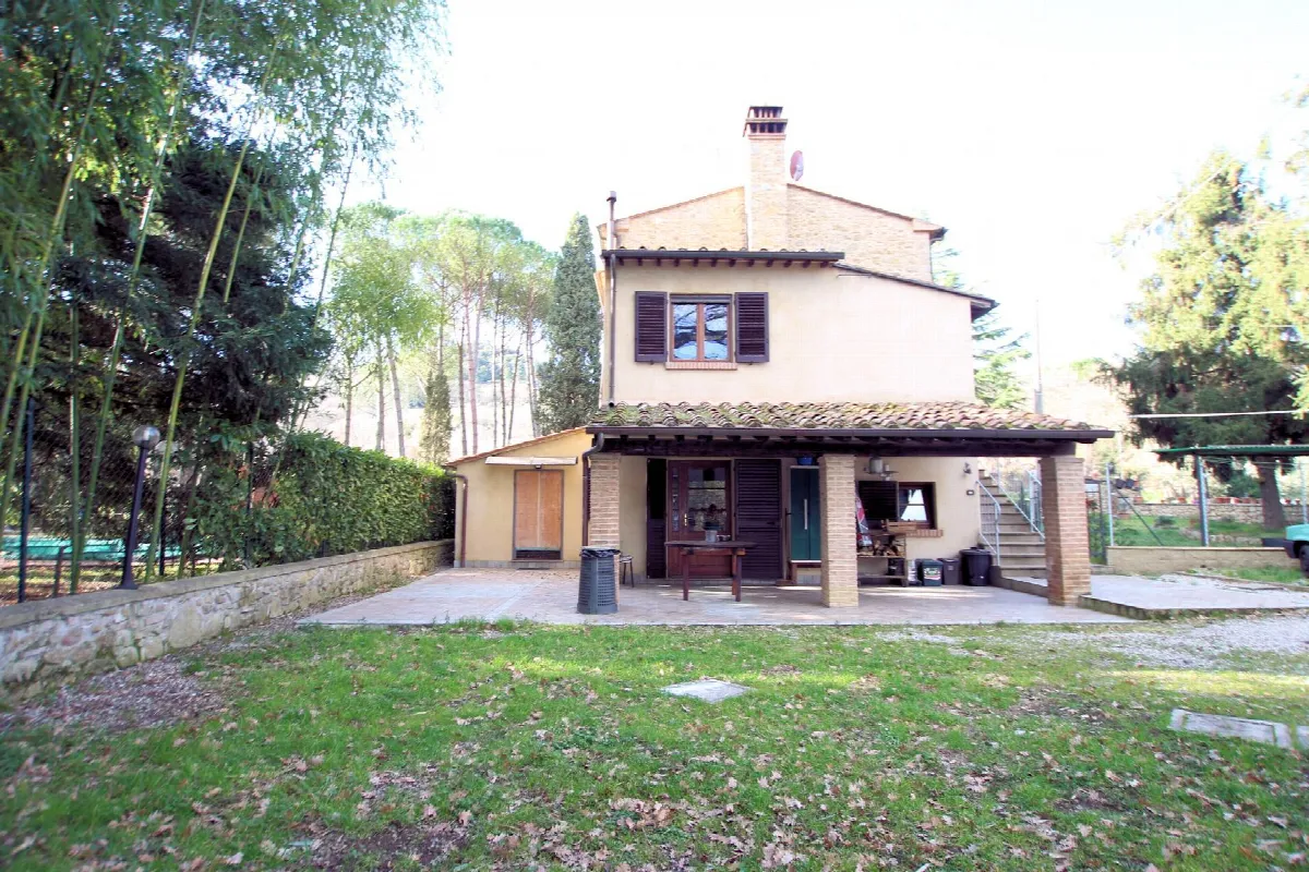 Rustico/Casale in vendita a Volterra - foto 2