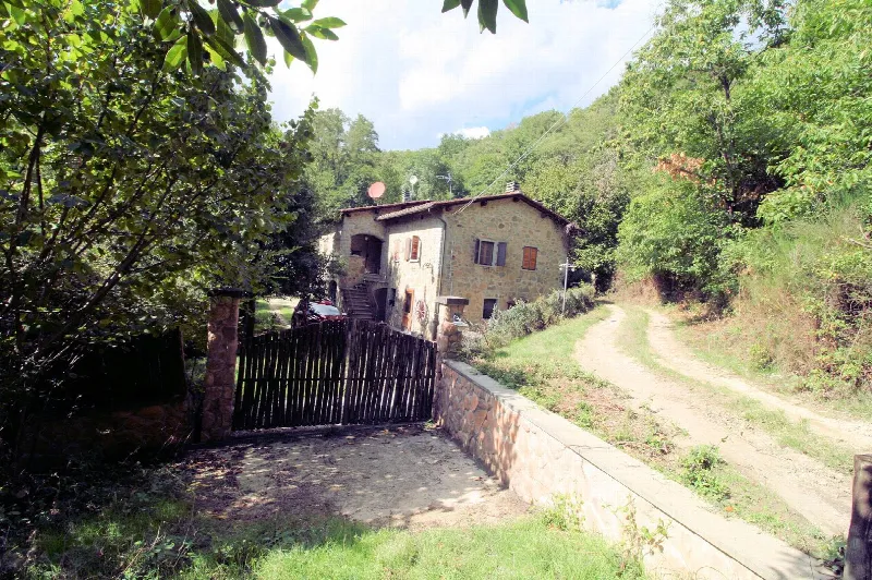 Rustico/Casale in vendita a Pistoia, Valdibrana, La Cugna, Signorino - foto 1