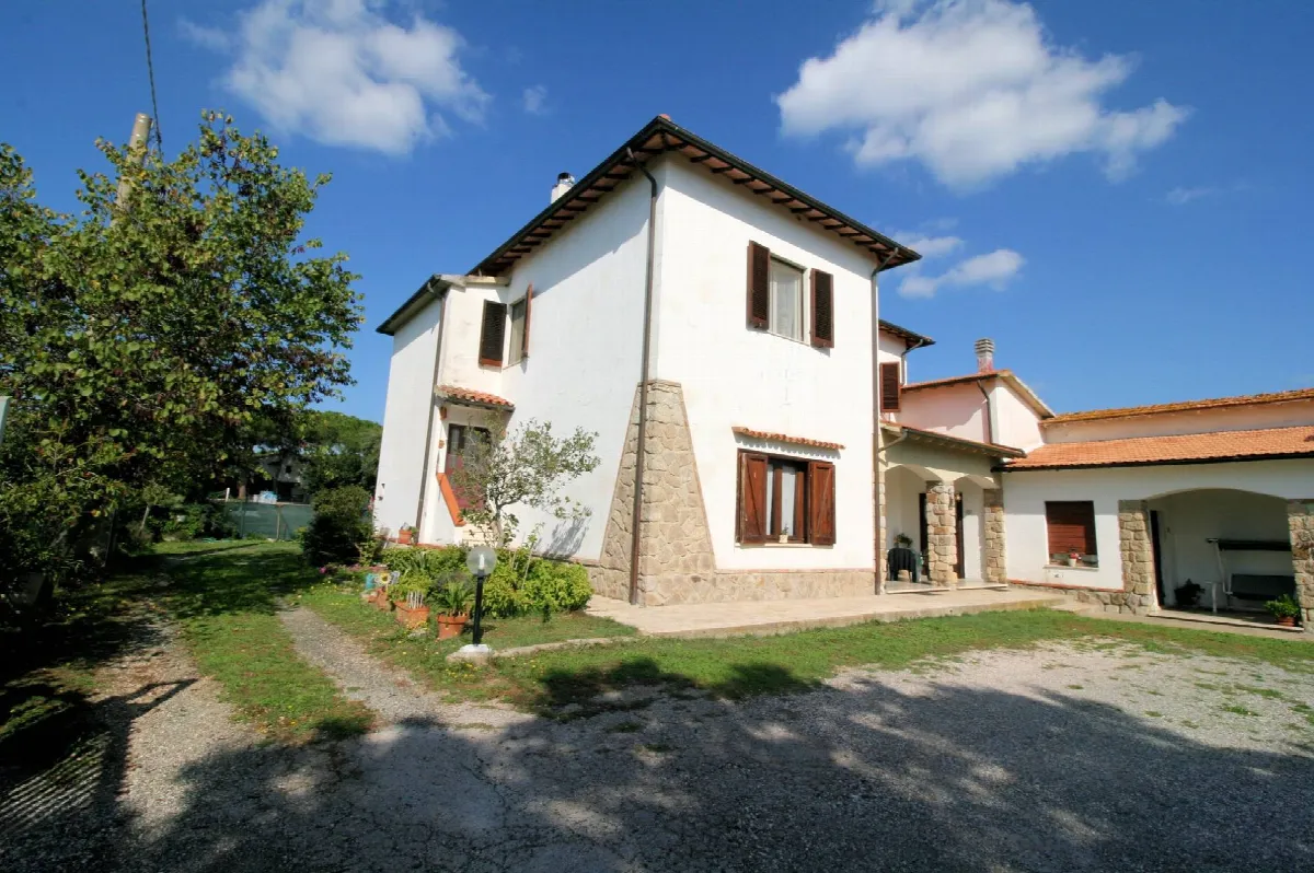 Rustico/Casale in vendita a Roccastrada - foto 2