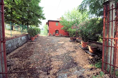 Rustico/Casale in vendita a Quarrata - foto 1