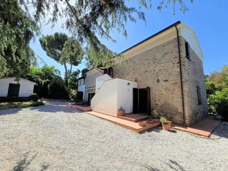 Rustico/Casale in vendita a Campiglia Marittima - foto 1
