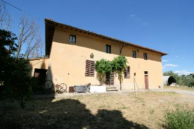 Rustico/Casale in vendita a Quarrata - foto 2