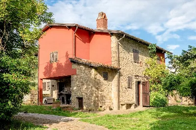 Rustico/Casale in vendita a Uzzano - foto 2