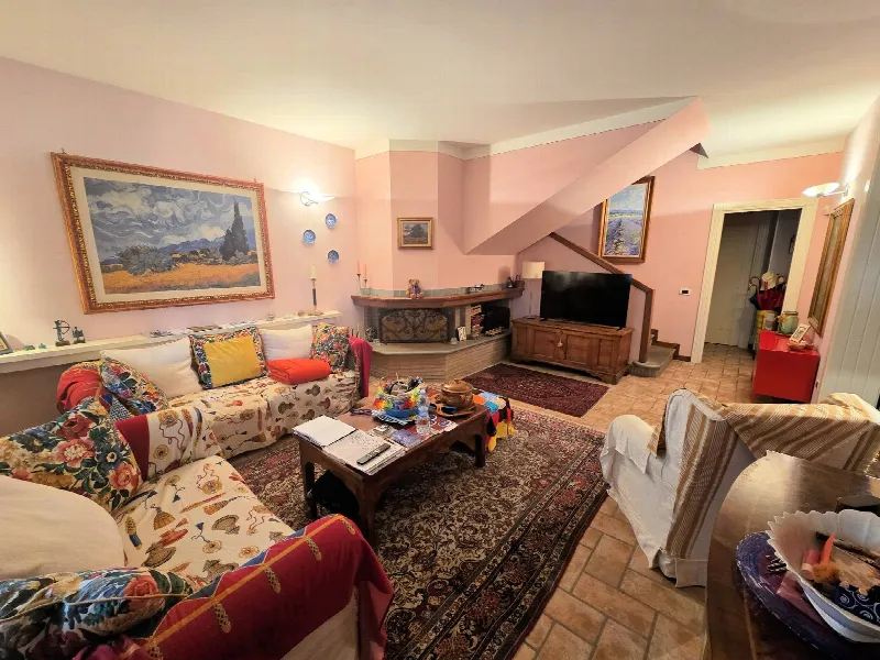Casa Indipendente in vendita a Massa e Cozzile - foto 1