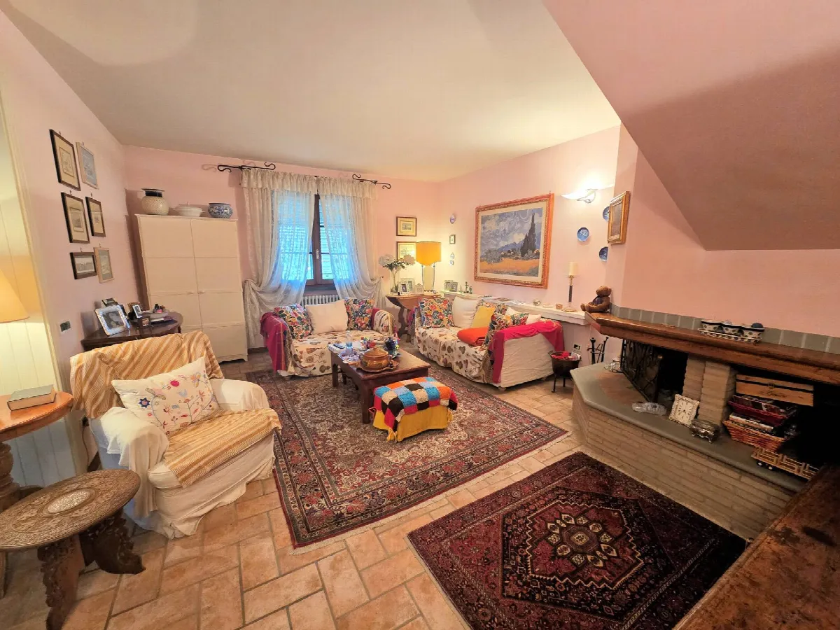 Casa Indipendente in vendita a Massa e Cozzile - foto 2