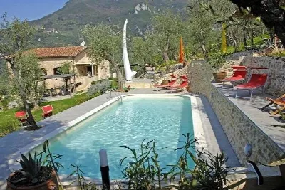 Rustico/Casale in vendita a Camaiore - foto 2