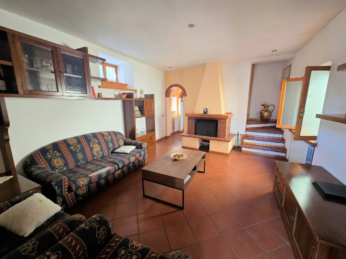 Casa Indipendente in vendita a Pescia - foto 3