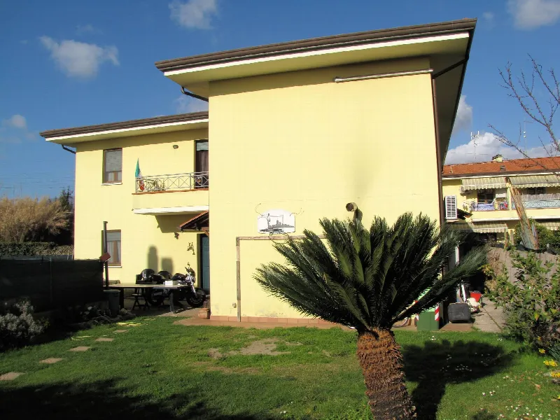Villa in vendita a Massa, Centro, Turano - foto 1
