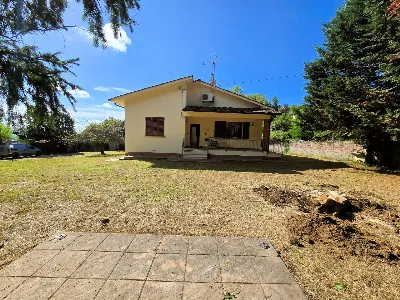 Villa in vendita a Marliana - foto 1