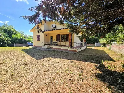 Villa in vendita a Marliana - foto 2