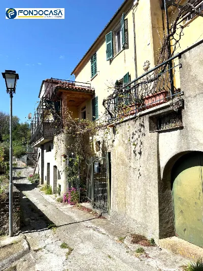 Casa Indipendente in vendita a Stella - foto 1