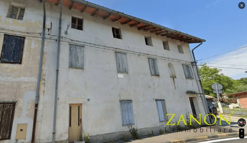 Casa Indipendente in vendita a Capriva del Friuli - foto 1