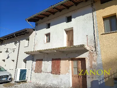 Casa Indipendente in vendita a Savogna d'I... - foto 1