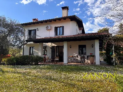 Villa in vendita a Capriva del Friuli - foto 1