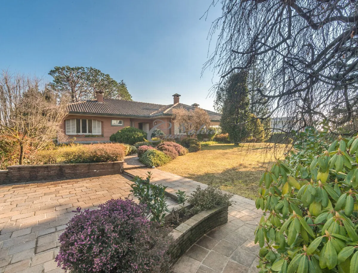 Villa in vendita a Fenegrò - foto 4