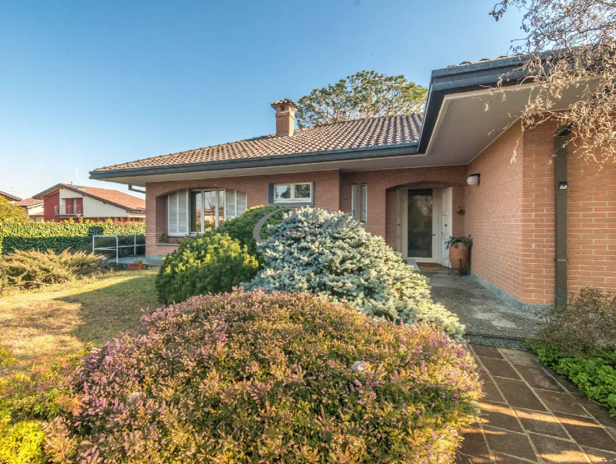 Villa in vendita a Fenegrò - foto 5