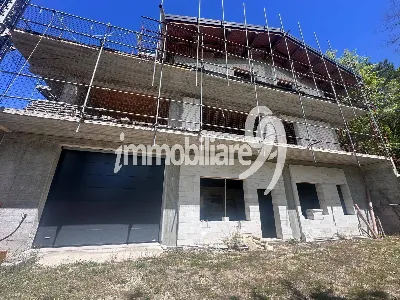 Villa in vendita a Pizzoli - foto 1