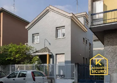 Villa a Milano