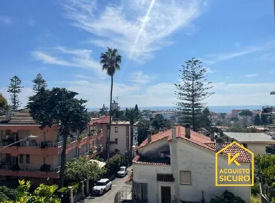 Villa in vendita a Vallecrosia - foto 1