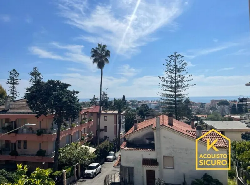 Villa in vendita a Vallecrosia - foto 1