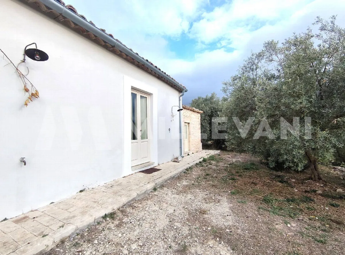 Rustico/Casale in vendita a Chiaramonte Gulfi - foto 2