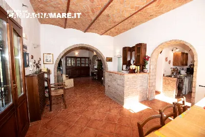Rustico/Casale in vendita a Jolanda di Sav... - foto 2