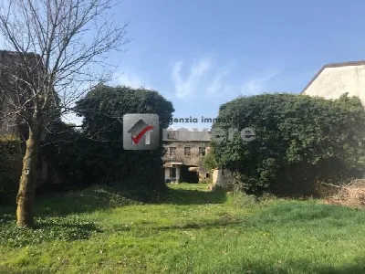 Rustico/Casale in vendita a Povegliano - foto 2