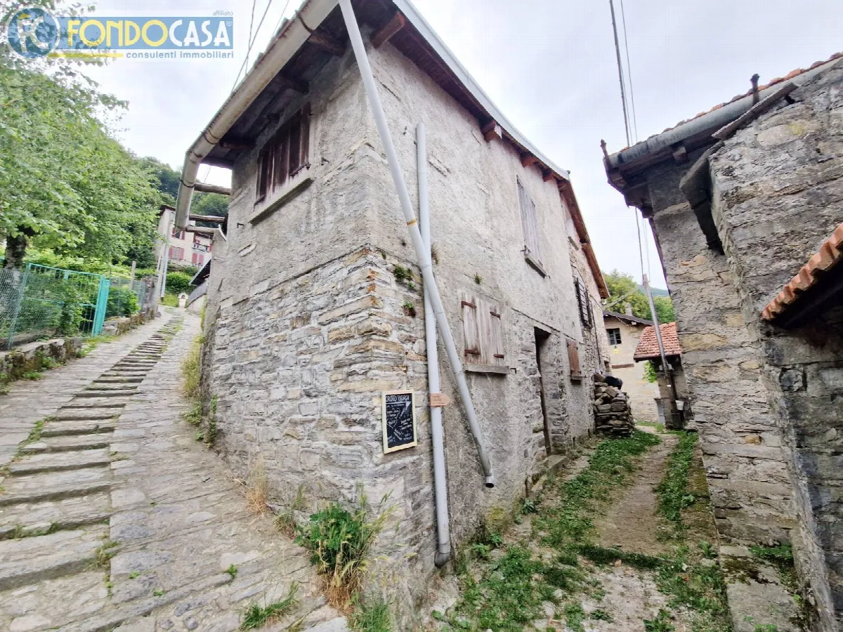 Casa Indipendente in vendita a Torno - foto 2