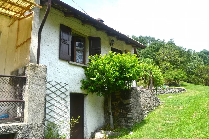Casa Indipendente in vendita a Torno - foto 1