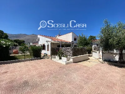 Villa a Carini