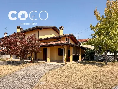 Villa a Sagrado