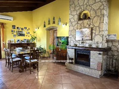 Casa Indipendente in vendita a Campli - foto 2