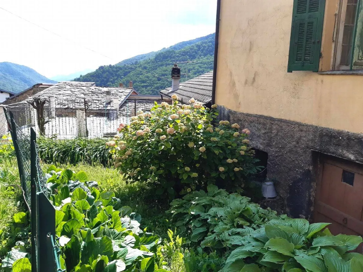 Rustico/Casale in vendita a Rezzo - foto 3