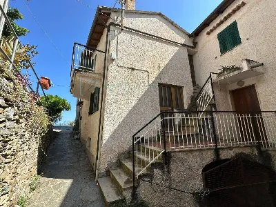 Rustico/Casale in vendita a Arnasco - foto 1