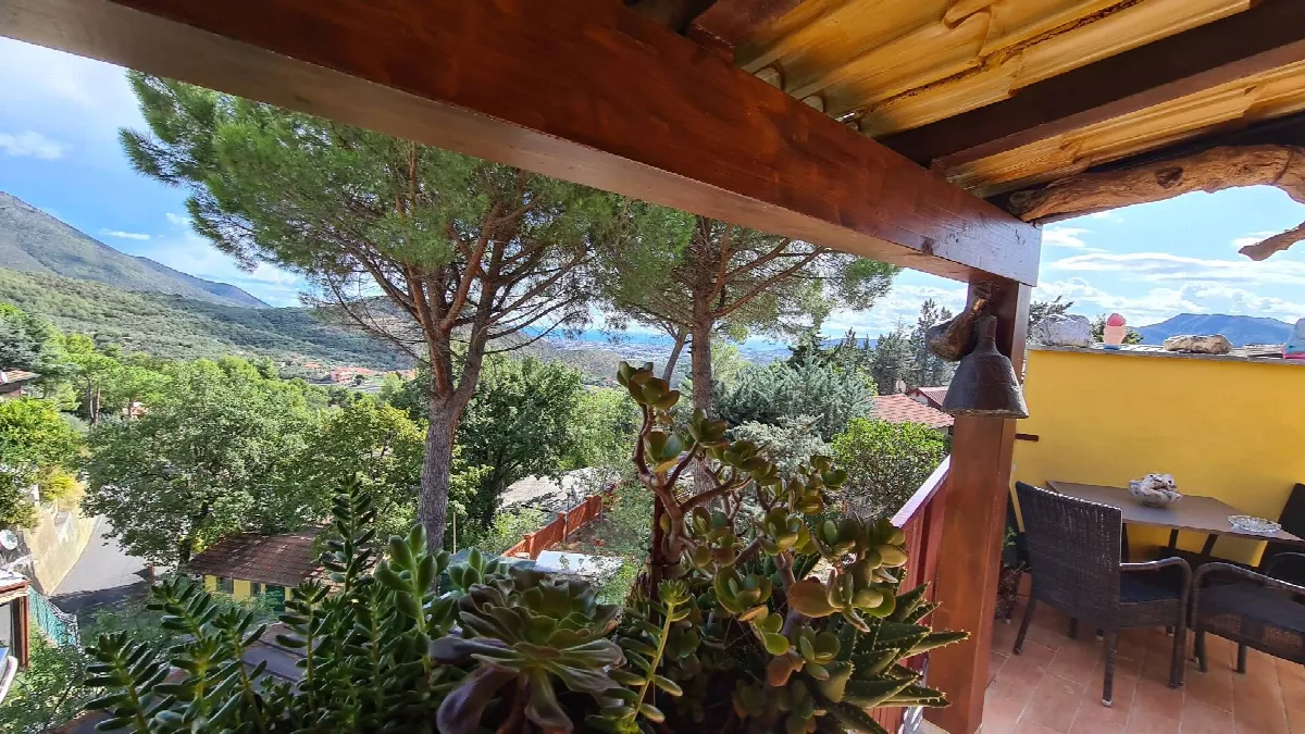 Villa in vendita a Cisano sul Neva - foto 2