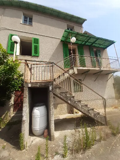 Rustico/Casale in vendita a Ranzo - foto 1