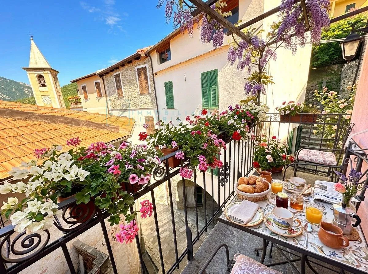 Rustico/Casale in vendita a Castelvecchio di Rocca Barbena - foto 3