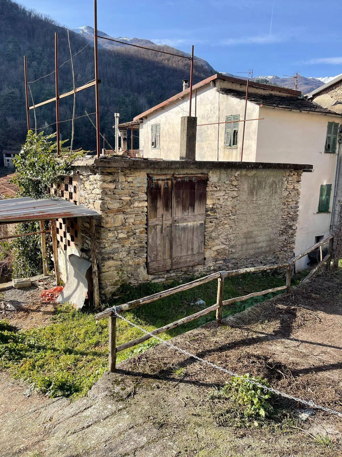 Rustico/Casale in vendita a Pornassio - foto 2