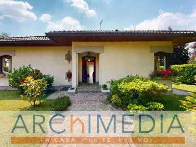 Villa in vendita a Malnate - foto 1