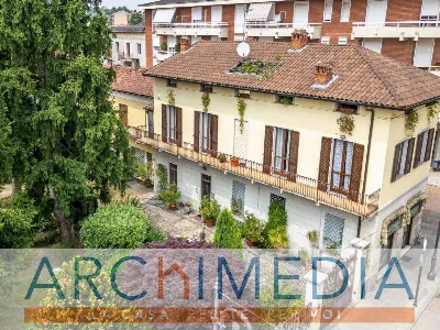 Casa Indipendente in vendita a Tradate - foto 1