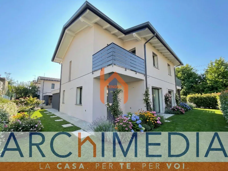 Villa in vendita a Castronno - foto 1