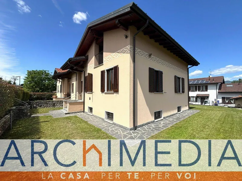 Villa in vendita a Buguggiate - foto 1