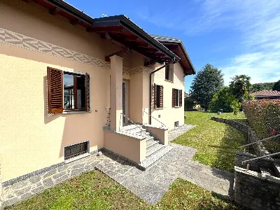 Villa in vendita a Buguggiate - foto 3