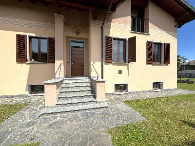 Villa in vendita a Buguggiate - foto 4