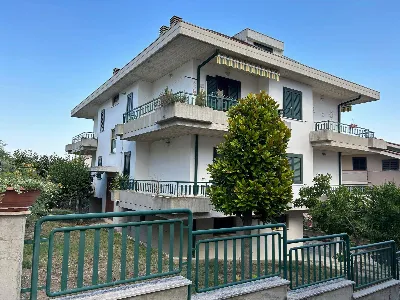 Villa in vendita a Teramo - foto 2